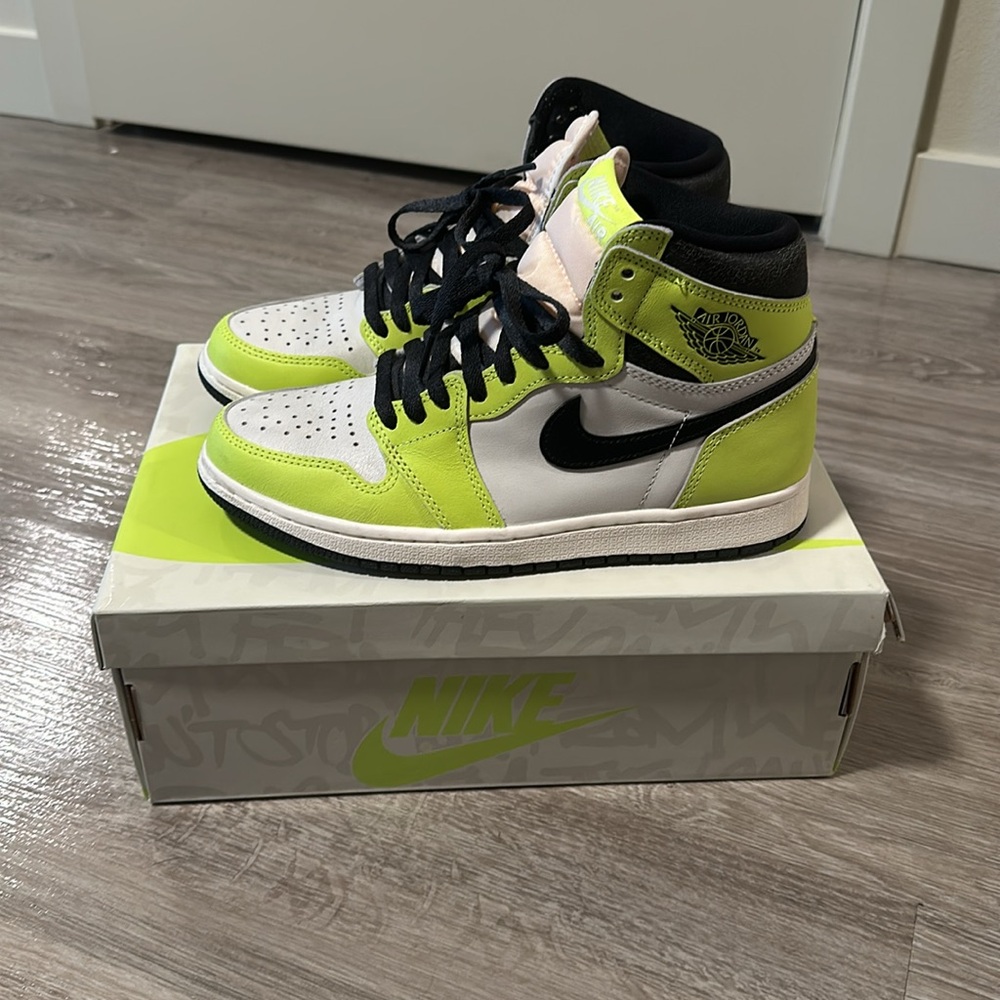 Air Jordan 1 Retro High OG - Visionaire - Picture 4 of 10